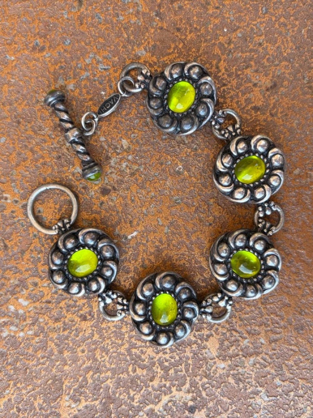 Vintage ornate Solid Sterling Silver "Vachi" toggle Bracelet with green Toggle C